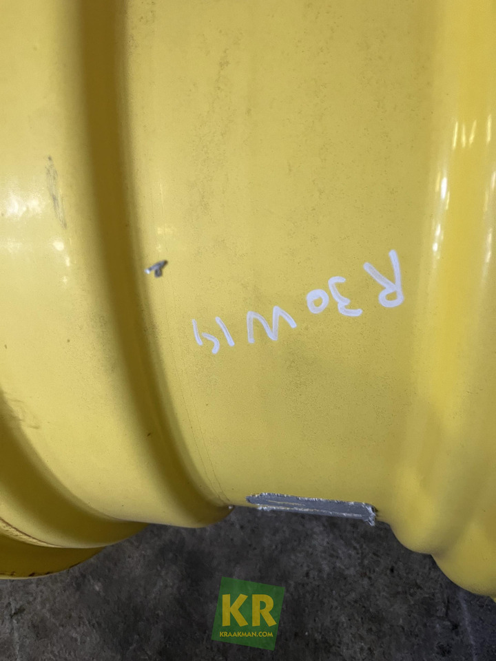 John Deere Velg W14R30 - Колісний диск в категорії Сільськогосподарська техніка: фото 2 John Deere Velg W14R30 - Колісний диск в категорії Сільськогосподарська техніка: фото 2