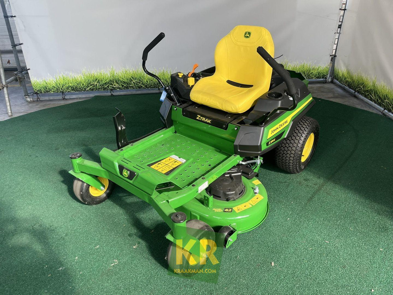 John Deere Z315E Zeroturn maaier - Газонокосарка: фото 2 John Deere Z315E Zeroturn maaier - Газонокосарка: фото 2