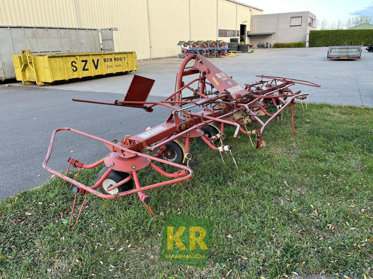 Krone KW 6.40/6 schudder - Сіноворушилка: фото 1 Krone KW 6.40/6 schudder - Сіноворушилка: фото 1