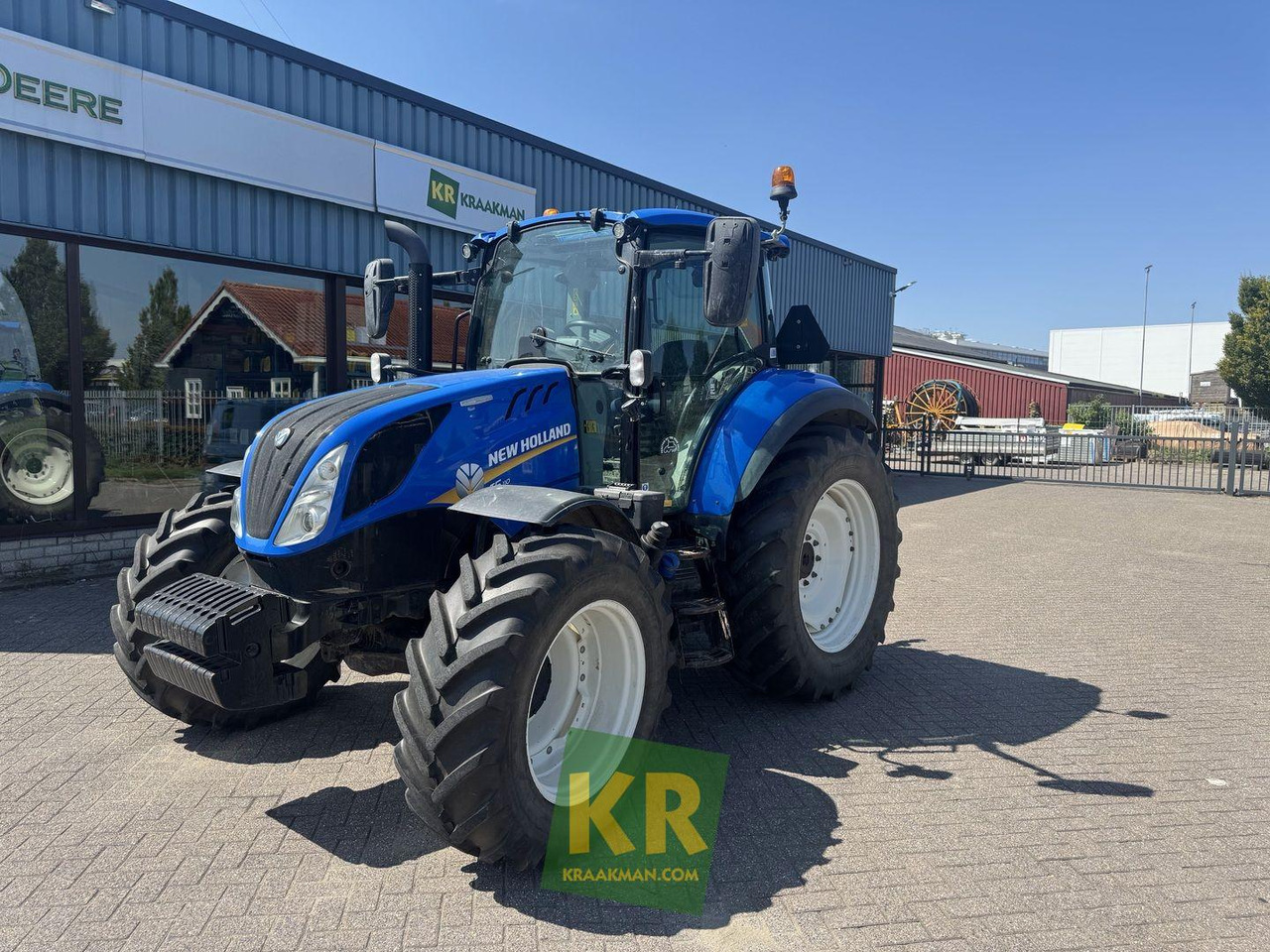 New Holland T5.110 - Трактор: фото 1 New Holland T5.110 - Трактор: фото 1