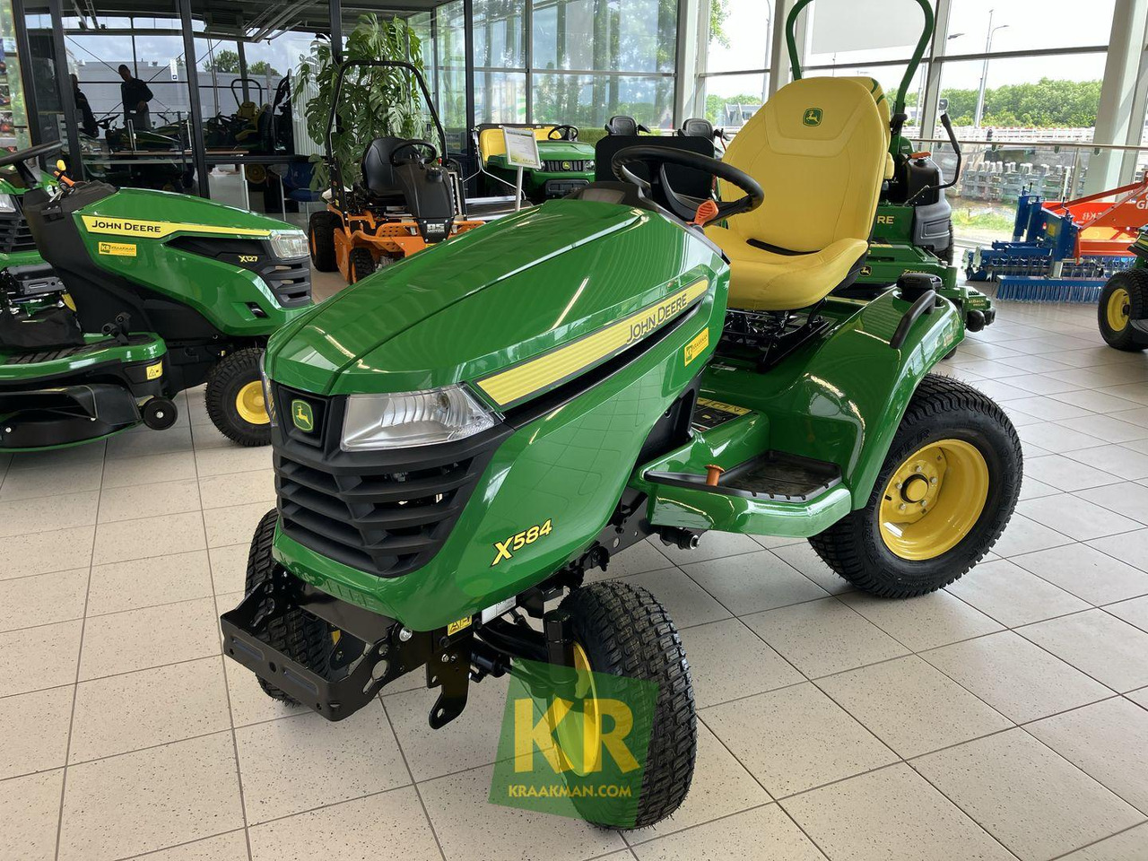 X584 John Deere - Газонокосарка: фото 2 X584 John Deere - Газонокосарка: фото 2