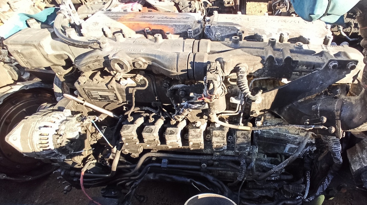 DAF 2 x CF 75 310 PE228 C - Двигун та запчастини в категорії Вантажівки: фото 3 DAF 2 x CF 75 310 PE228 C - Двигун та запчастини в категорії Вантажівки: фото 3