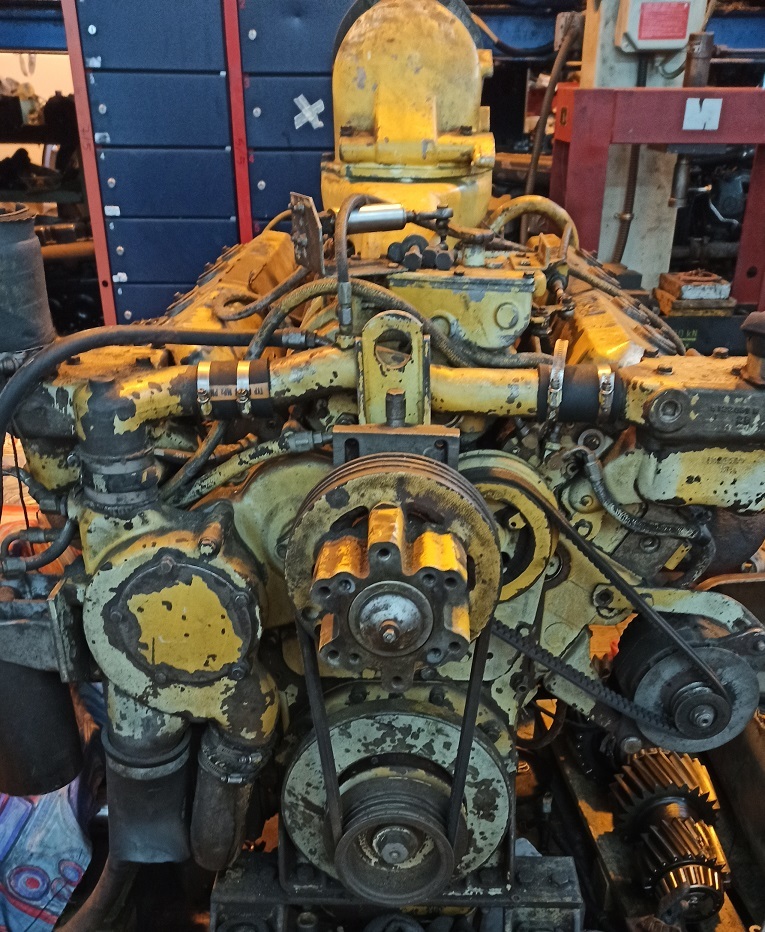 DETROIT 12V71 12v-71 7123-7000 - Двигун в категорії Інша техніка: фото 3 DETROIT 12V71 12v-71 7123-7000 - Двигун в категорії Інша техніка: фото 3