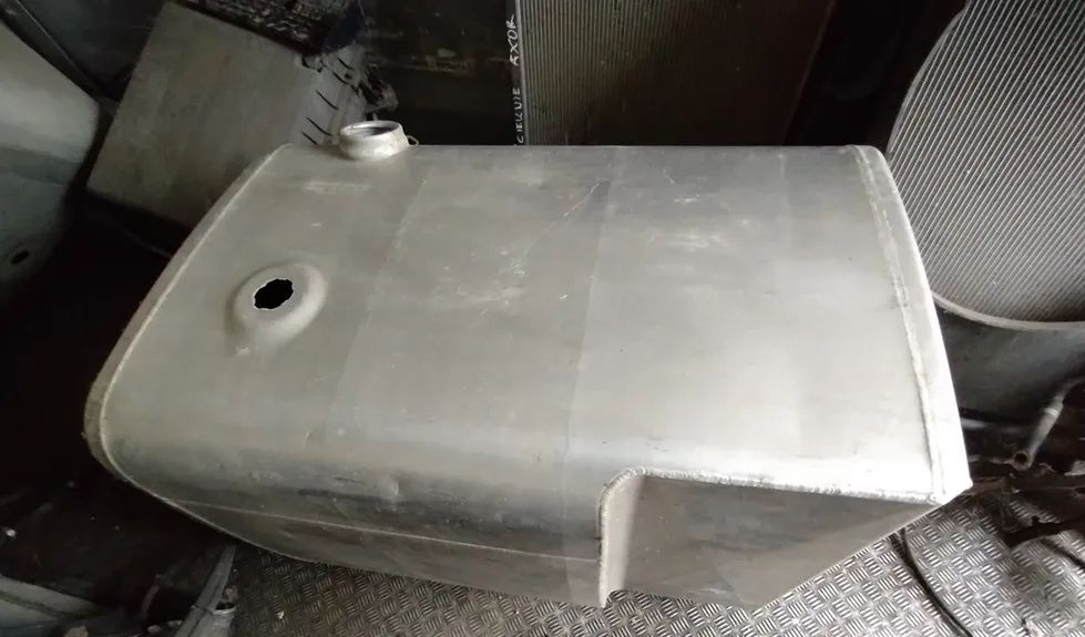 Zbiornik paliwa IVECO 100x70x70 450 LIT - Паливний бак в категорії Вантажівки: фото 3 Zbiornik paliwa IVECO 100x70x70 450 LIT - Паливний бак в категорії Вантажівки: фото 3