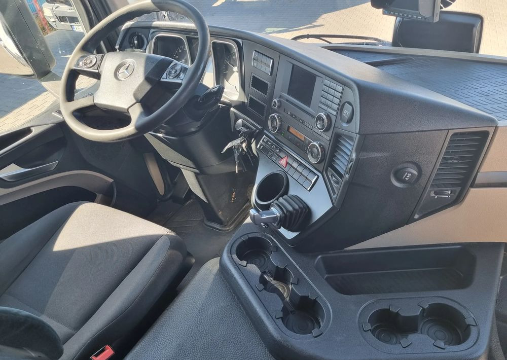 Mercedes-Benz Actros 1836 - Тентована вантажівка: фото 5 Mercedes-Benz Actros 1836 - Тентована вантажівка: фото 5