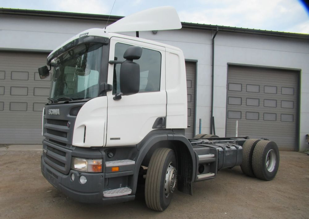 Scania P360 - Вантажівка шасі: фото 1 Scania P360 - Вантажівка шасі: фото 1