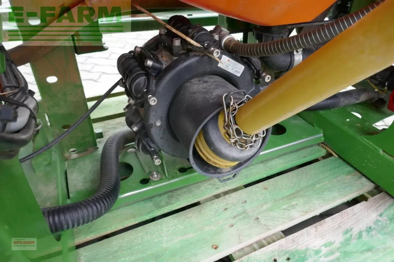 Amazone uf 1201 - Обприскувач причіпний: фото 4 Amazone uf 1201 - Обприскувач причіпний: фото 4