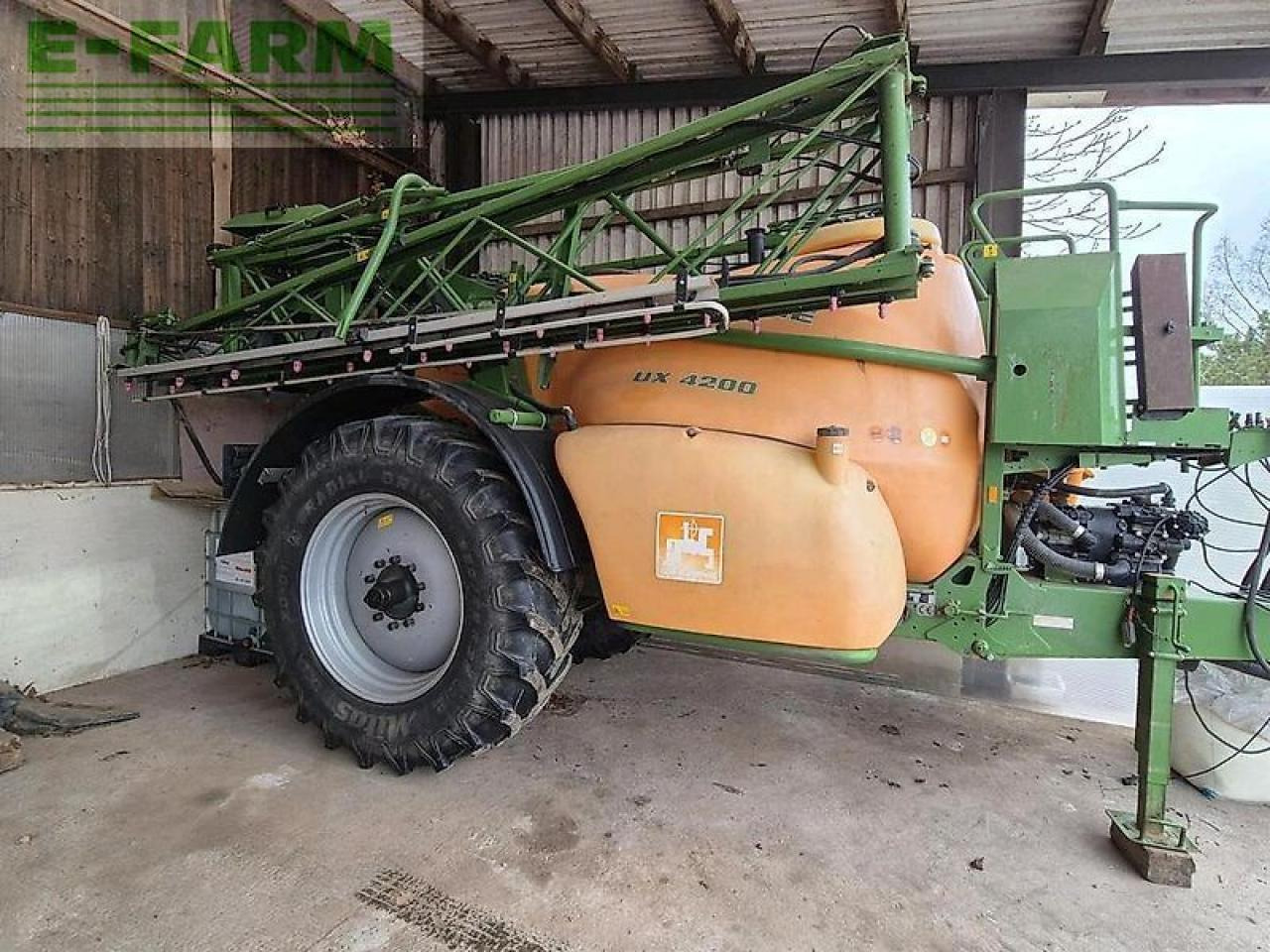 Amazone ux4200 pflanzenschutzspritze 27 m spritze ug lemken ux 42 - Обприскувач причіпний: фото 1 Amazone ux4200 pflanzenschutzspritze 27 m spritze ug lemken ux 42 - Обприскувач причіпний: фото 1