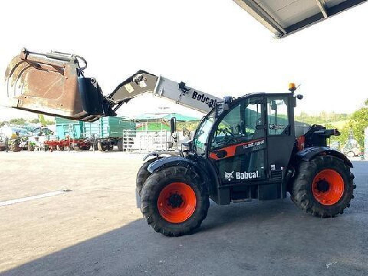 Bobcat tl 38.70 hf mit nur 2600 stunden, inkl. 3 werkze - Навантажувач телескопічний: фото 1 Bobcat tl 38.70 hf mit nur 2600 stunden, inkl. 3 werkze - Навантажувач телескопічний: фото 1