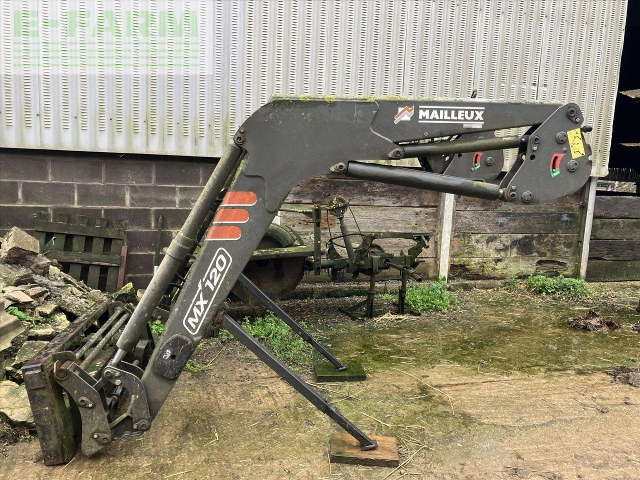 CLAAS ARION 620 COMFORT - Трактор: фото 2 CLAAS ARION 620 COMFORT - Трактор: фото 2