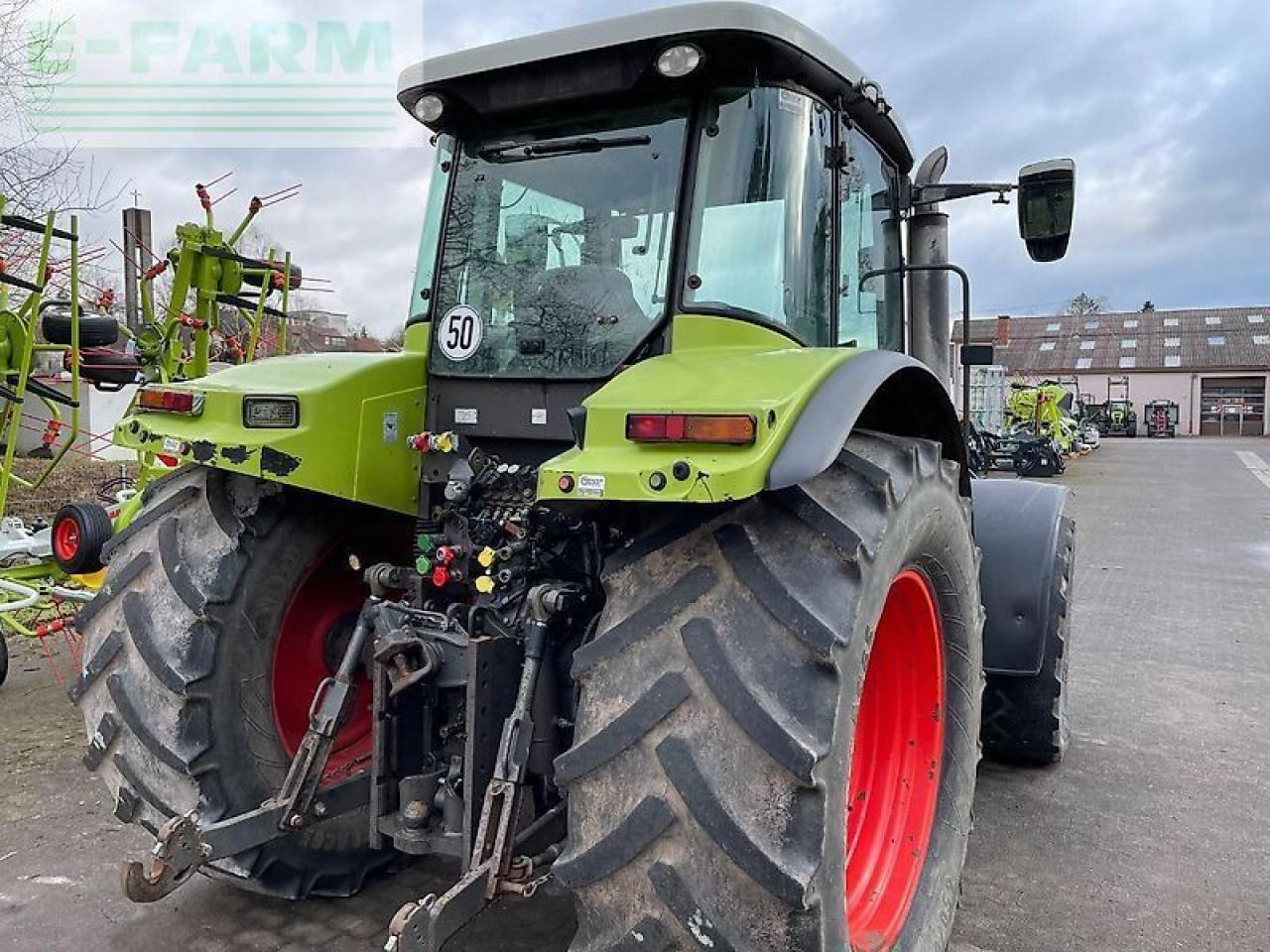 CLAAS ares 697 atz mit fronthydraulik und frontladerkonsolen stoll ATZ - Трактор: фото 3 CLAAS ares 697 atz mit fronthydraulik und frontladerkonsolen stoll ATZ - Трактор: фото 3