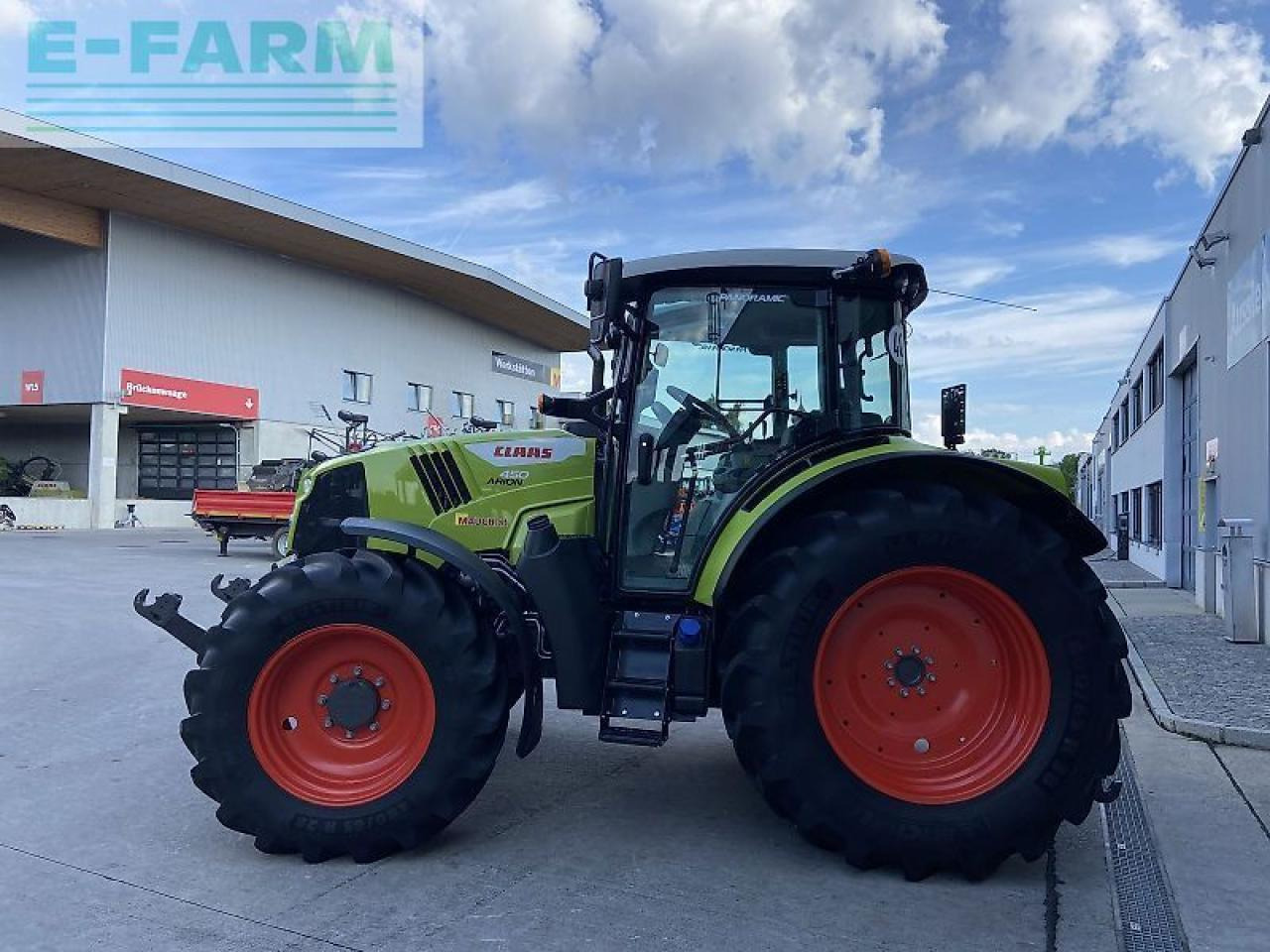CLAAS arion 450 stage v (cis) CIS - Трактор: фото 3 CLAAS arion 450 stage v (cis) CIS - Трактор: фото 3