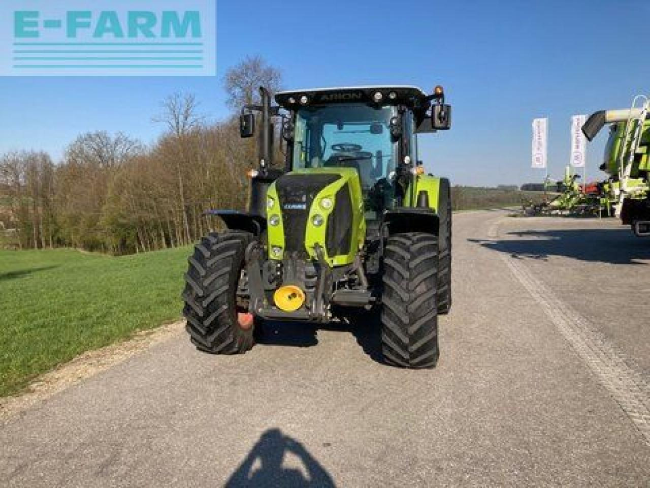 CLAAS arion 510 cmatic cis+ CMATIC CIS+ - Трактор: фото 2 CLAAS arion 510 cmatic cis+ CMATIC CIS+ - Трактор: фото 2