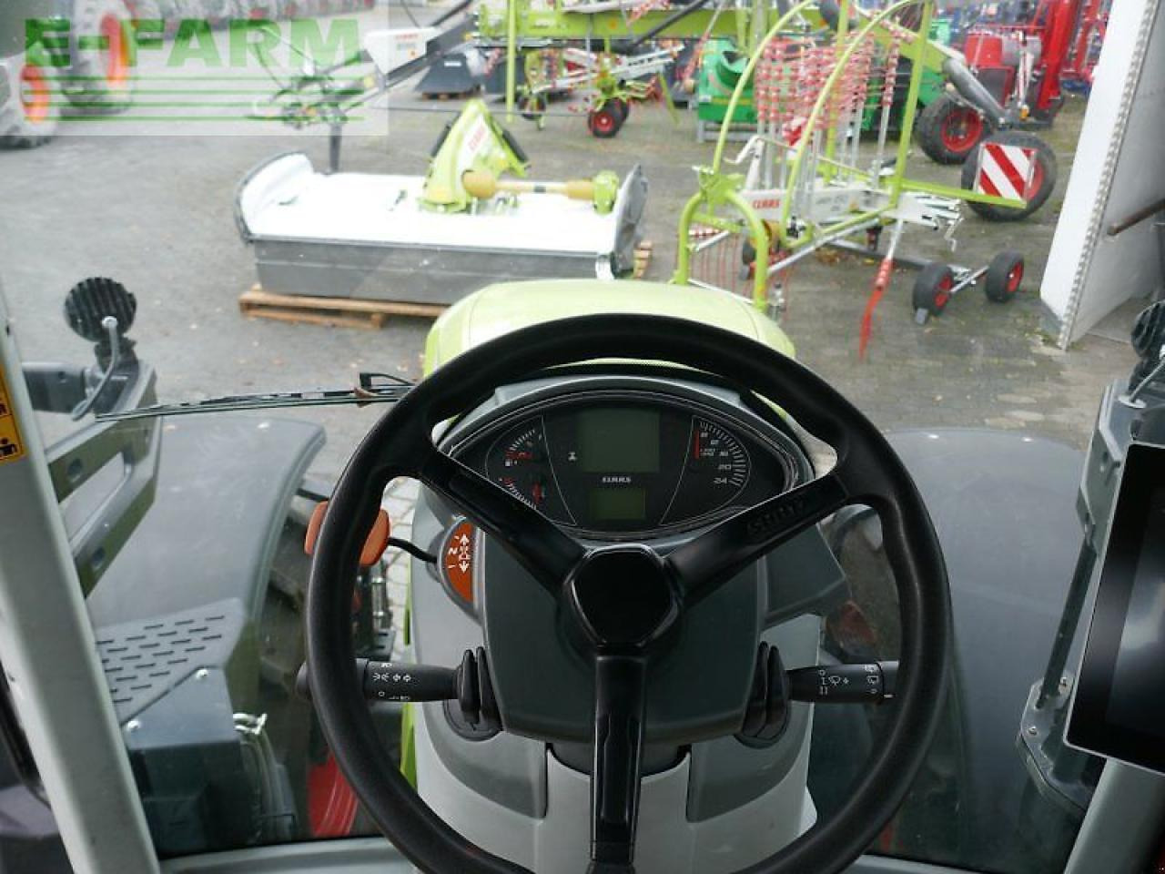 Трактор CLAAS arion 550 cmatic cebis CMATIC CEBIS: фото 14