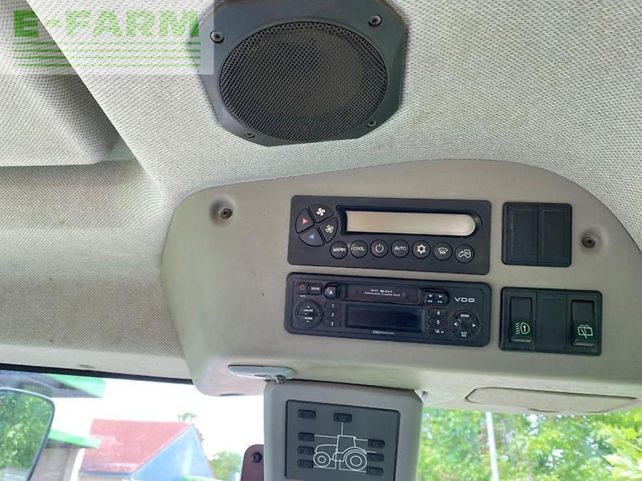 Трактор CLAAS axion 820 cmatic CMATIC: фото 8