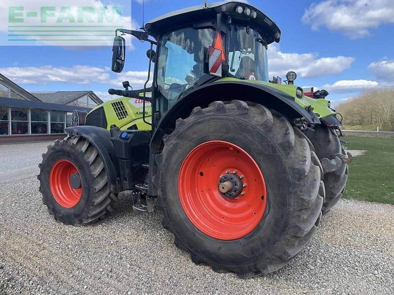 CLAAS axion 870 - Трактор: фото 2 CLAAS axion 870 - Трактор: фото 2