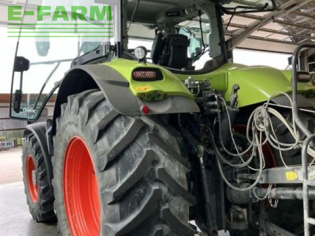 CLAAS axion 870 cmatic CMATIC - Трактор: фото 4 CLAAS axion 870 cmatic CMATIC - Трактор: фото 4