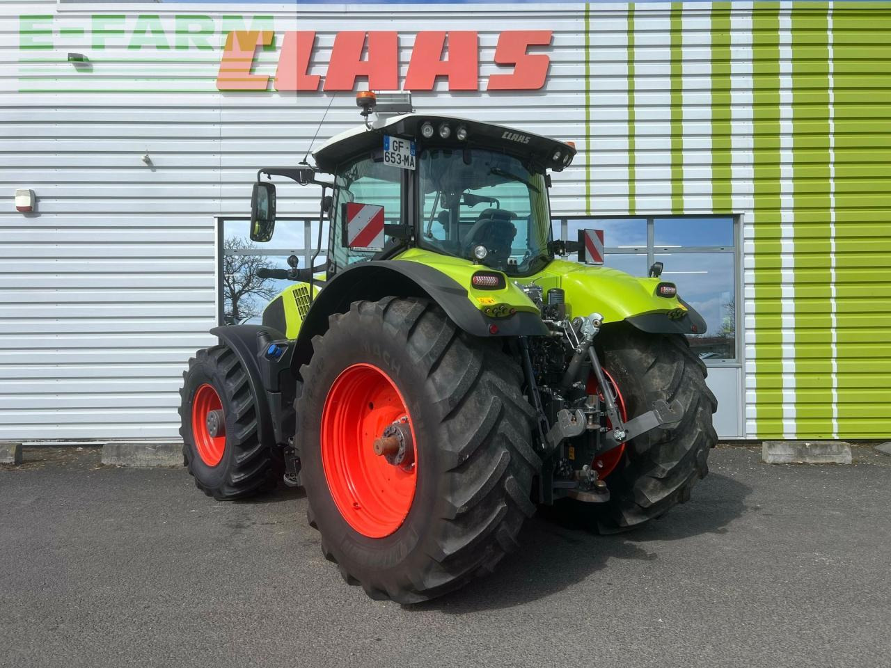 CLAAS axion 870 cmatic s5 sur mesure CMATIC - Трактор: фото 5 CLAAS axion 870 cmatic s5 sur mesure CMATIC - Трактор: фото 5