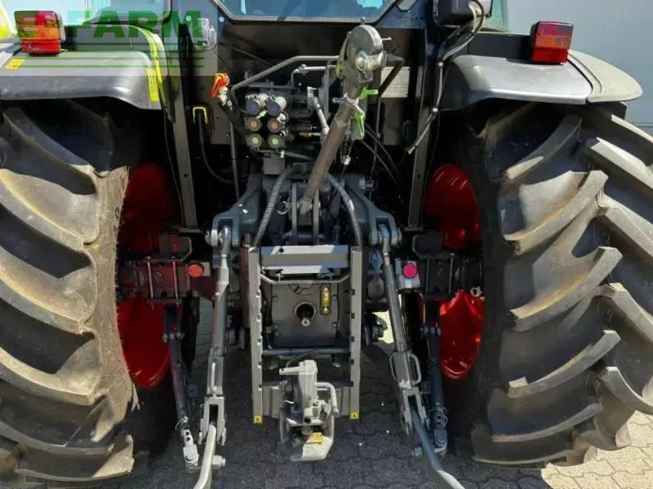 CLAAS axos 240 stage v - Трактор: фото 5 CLAAS axos 240 stage v - Трактор: фото 5