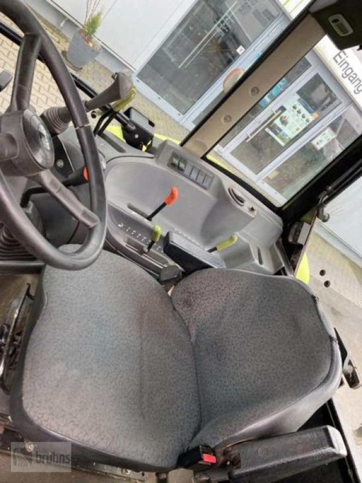 Трактор CLAAS axos 320 mit stoll frontlader: фото 10 Трактор CLAAS axos 320 mit stoll frontlader: фото 10