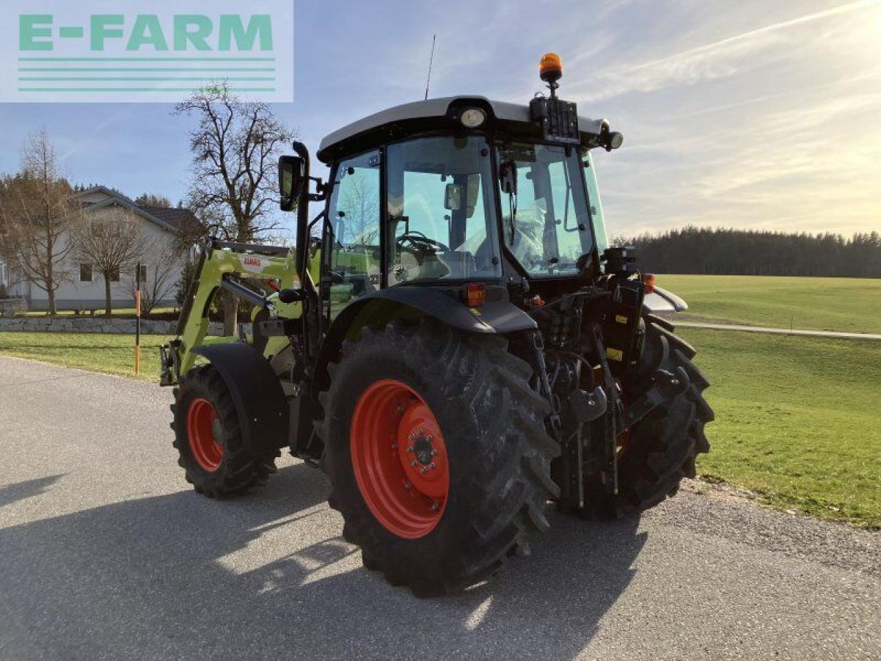 CLAAS elios 320 - Трактор: фото 3 CLAAS elios 320 - Трактор: фото 3