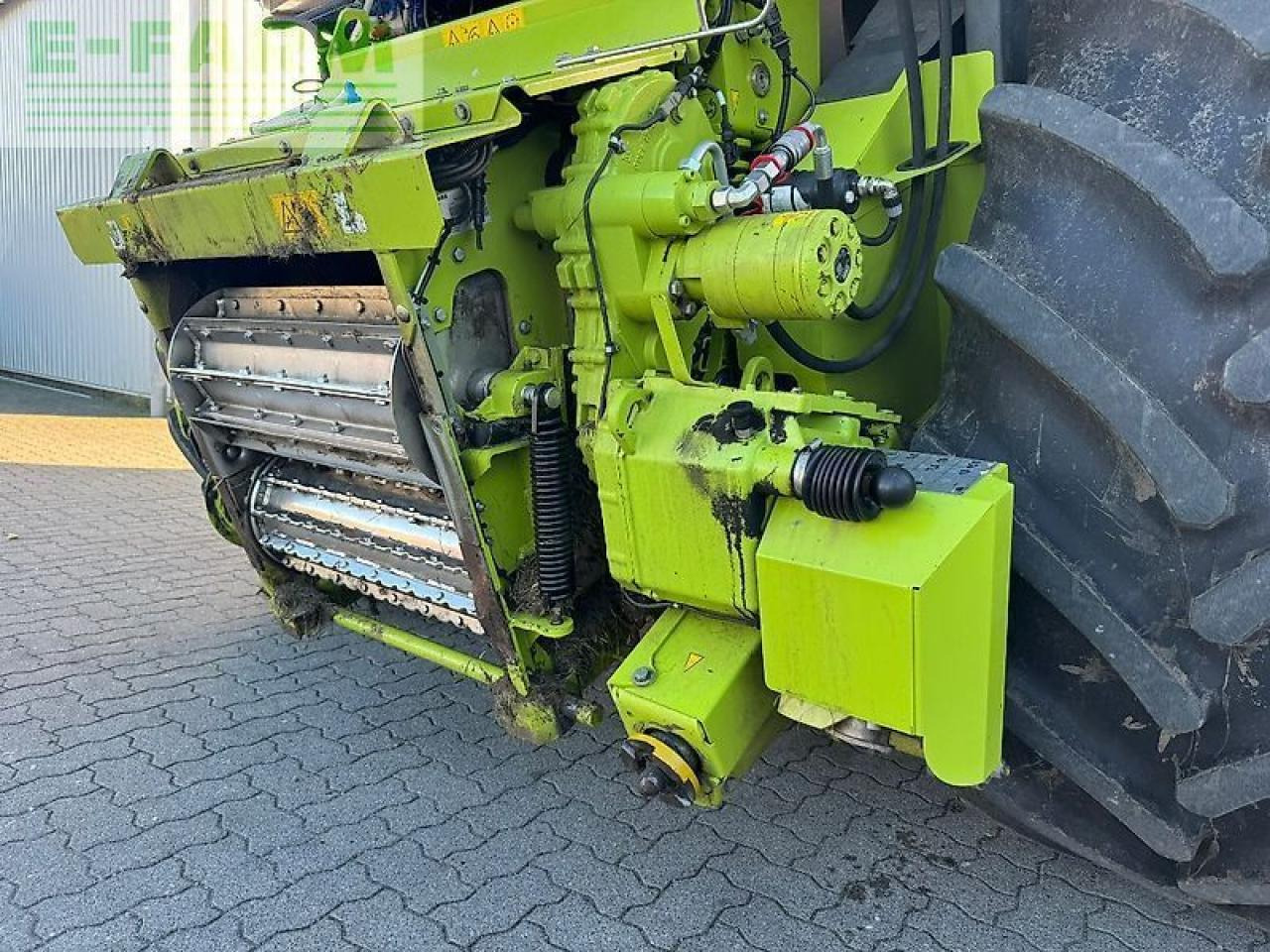 CLAAS jaguar 860 - Кормозбиральний комбайн: фото 4 CLAAS jaguar 860 - Кормозбиральний комбайн: фото 4