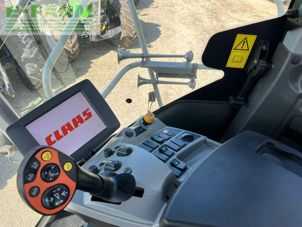 CLAAS jaguar 950 t4 (498/550) - Кормозбиральний комбайн: фото 3 CLAAS jaguar 950 t4 (498/550) - Кормозбиральний комбайн: фото 3