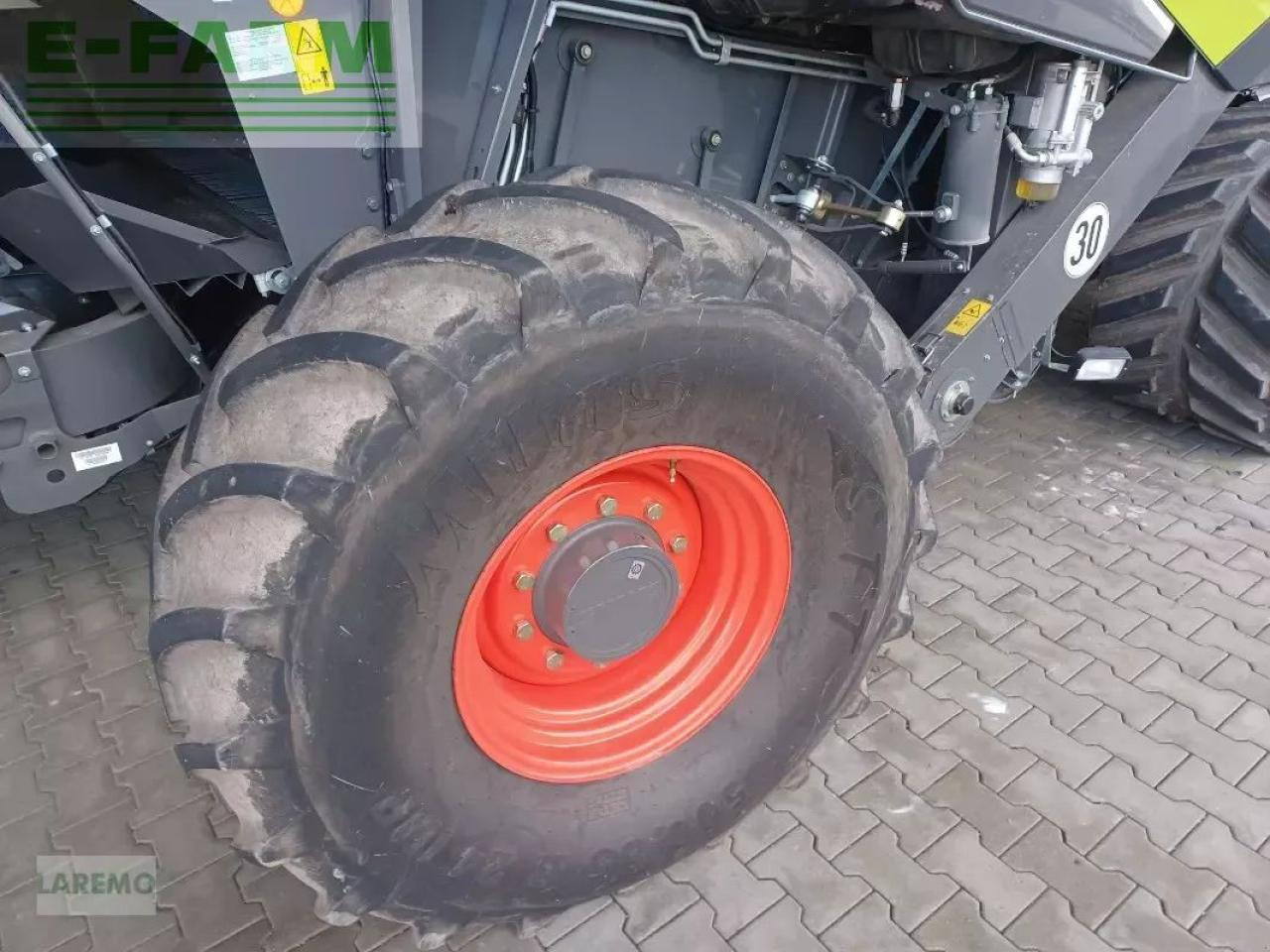 CLAAS lexion 6900 terratrac + vario v 930 - Зернозбиральний комбайн: фото 4 CLAAS lexion 6900 terratrac + vario v 930 - Зернозбиральний комбайн: фото 4