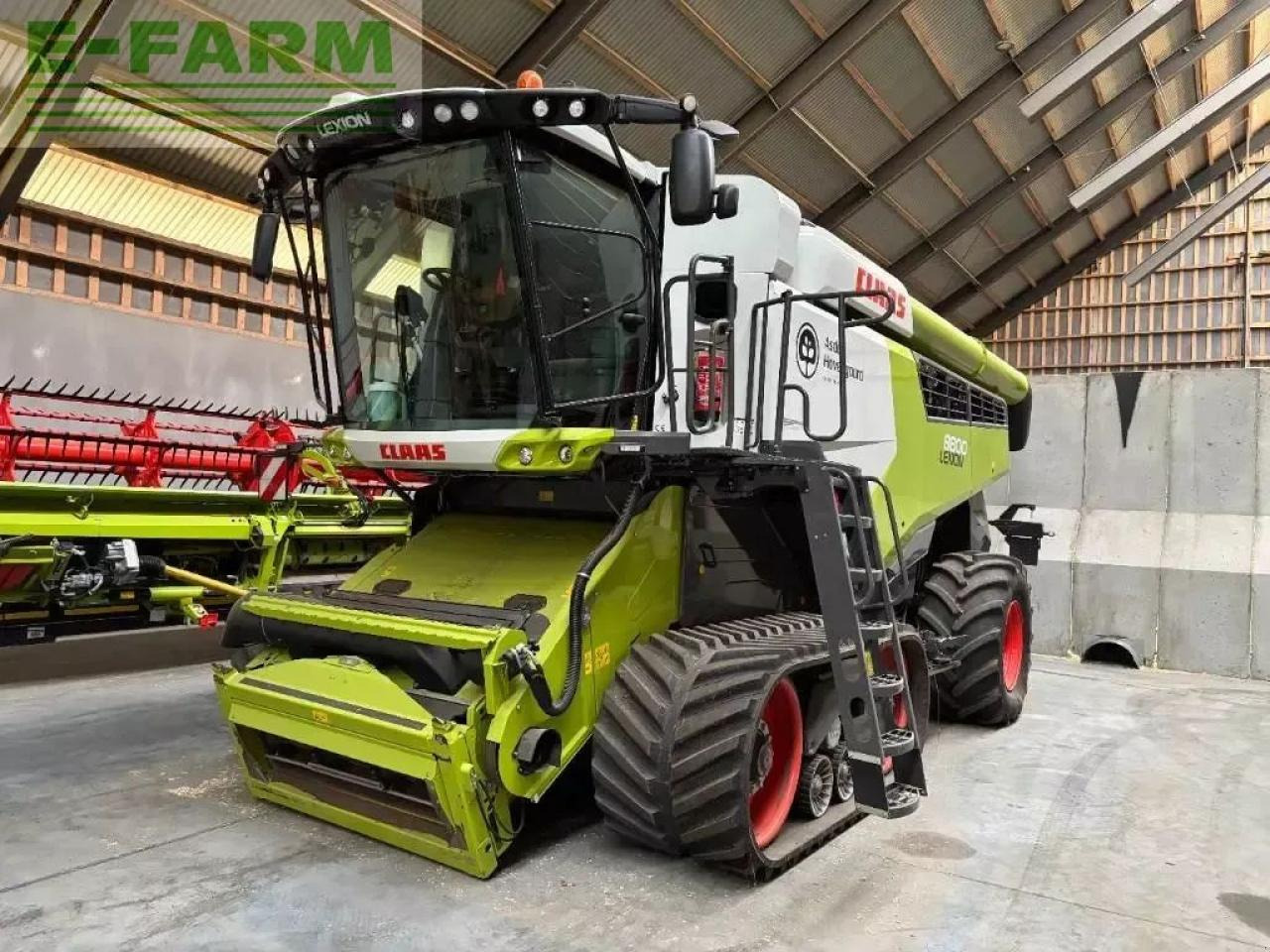 CLAAS lexion 8800 tt - Зернозбиральний комбайн: фото 1 CLAAS lexion 8800 tt - Зернозбиральний комбайн: фото 1
