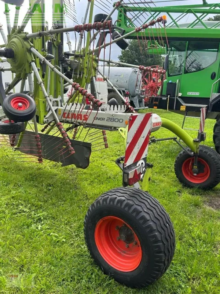 CLAAS liner 2800 - Сіноворушилка: фото 3 CLAAS liner 2800 - Сіноворушилка: фото 3