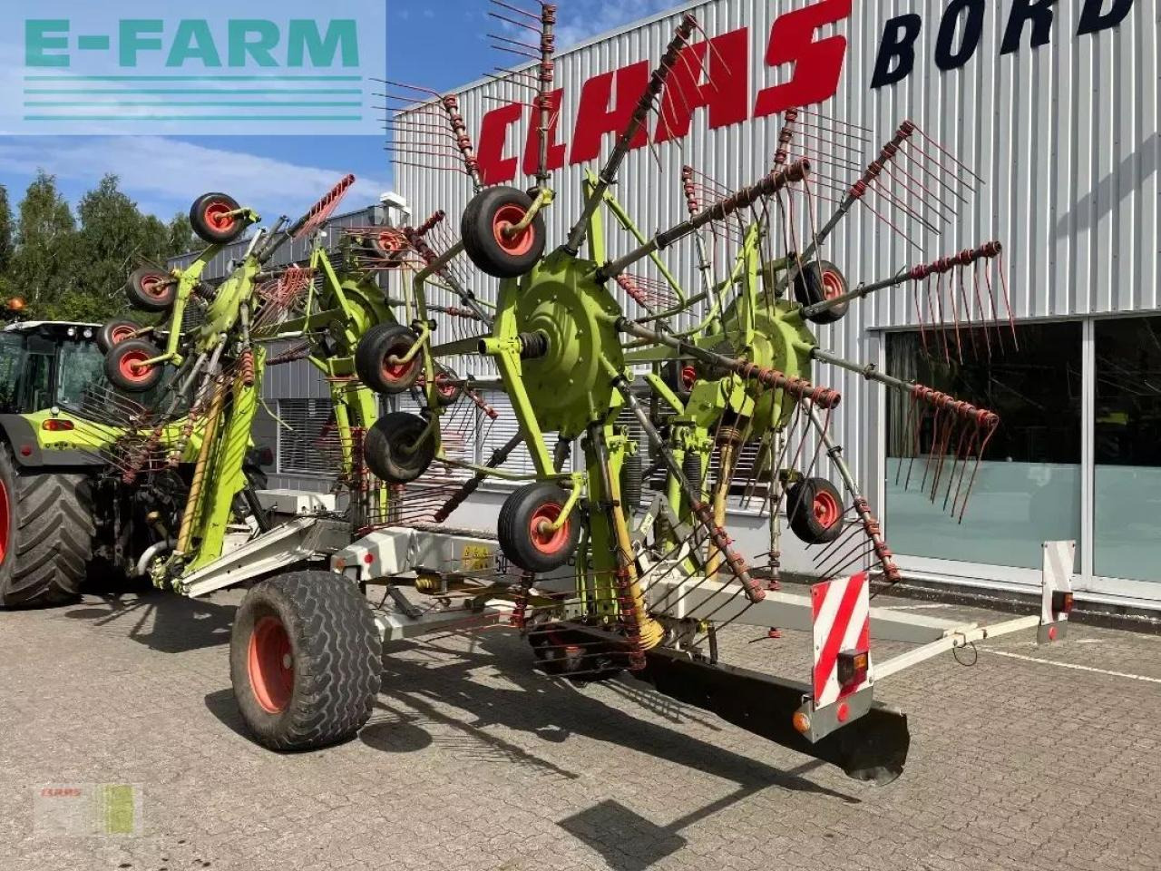 CLAAS liner 3000 - Сіноворушилка: фото 2 CLAAS liner 3000 - Сіноворушилка: фото 2
