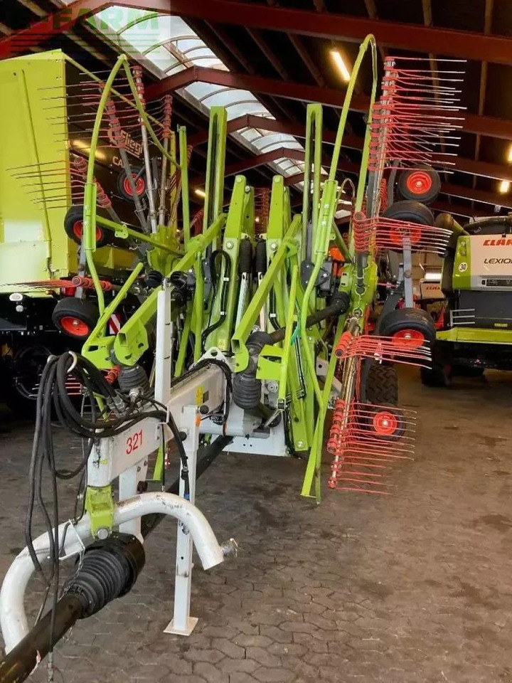 CLAAS liner 4000 hha - Сіноворушилка: фото 2 CLAAS liner 4000 hha - Сіноворушилка: фото 2