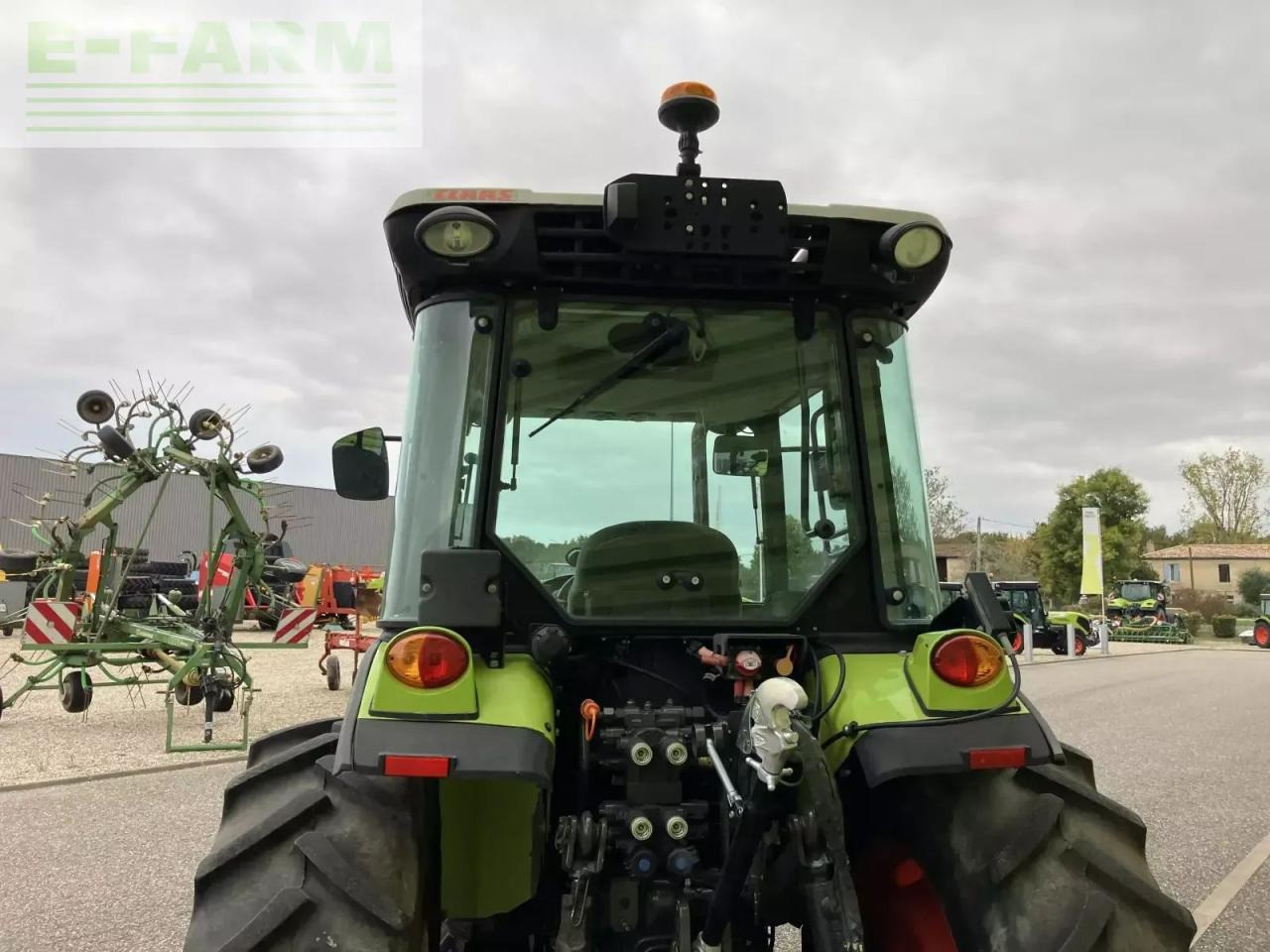 CLAAS nexos 220 vl cabine VL - Трактор: фото 5 CLAAS nexos 220 vl cabine VL - Трактор: фото 5