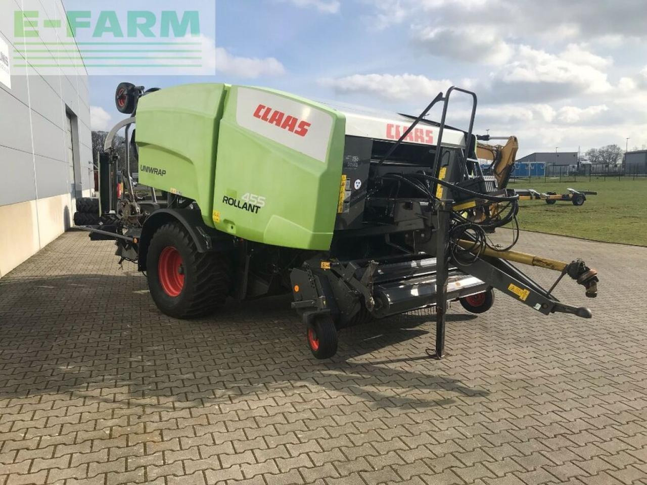 CLAAS rolland 455 uniwrap - Прес-підбирач тюковий: фото 4 CLAAS rolland 455 uniwrap - Прес-підбирач тюковий: фото 4
