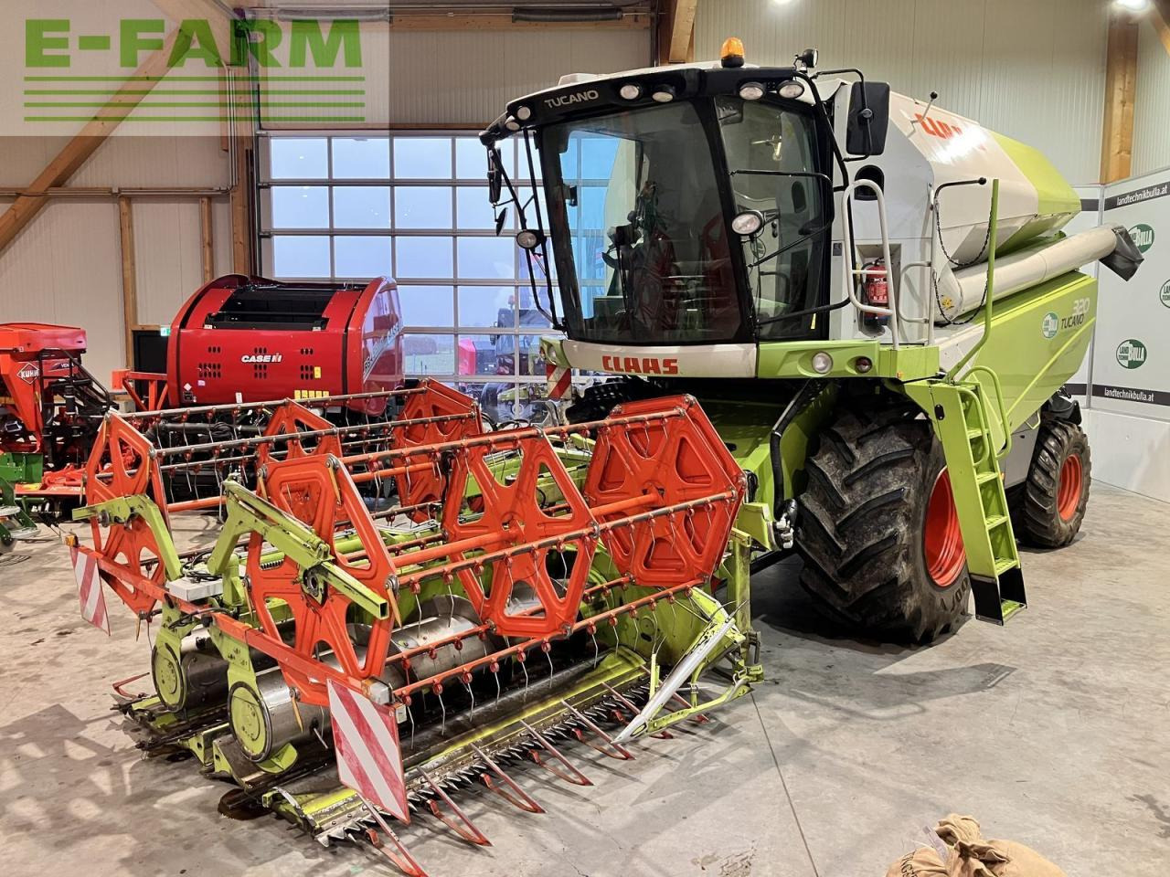 CLAAS tucano 320 - Зернозбиральний комбайн: фото 1 CLAAS tucano 320 - Зернозбиральний комбайн: фото 1