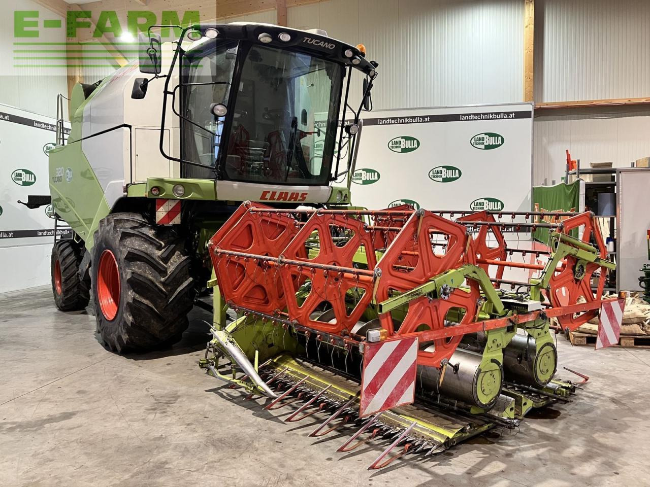 CLAAS tucano 320 - Зернозбиральний комбайн: фото 2 CLAAS tucano 320 - Зернозбиральний комбайн: фото 2