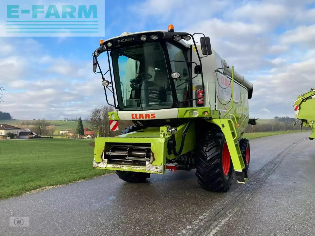 CLAAS tucano 420 - Зернозбиральний комбайн: фото 3 CLAAS tucano 420 - Зернозбиральний комбайн: фото 3