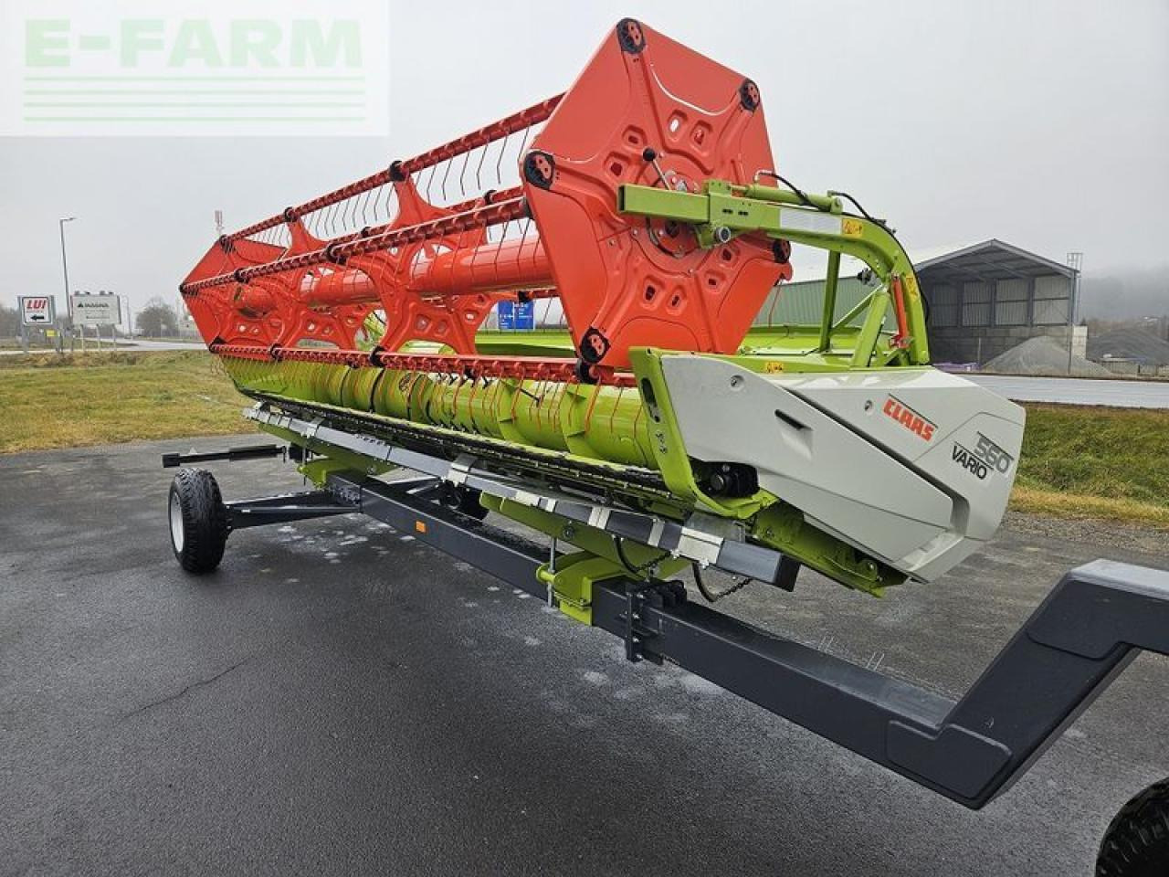 CLAAS vario 560 + rapstrenner + transportwagen - Жниварка зернова: фото 2 CLAAS vario 560 + rapstrenner + transportwagen - Жниварка зернова: фото 2