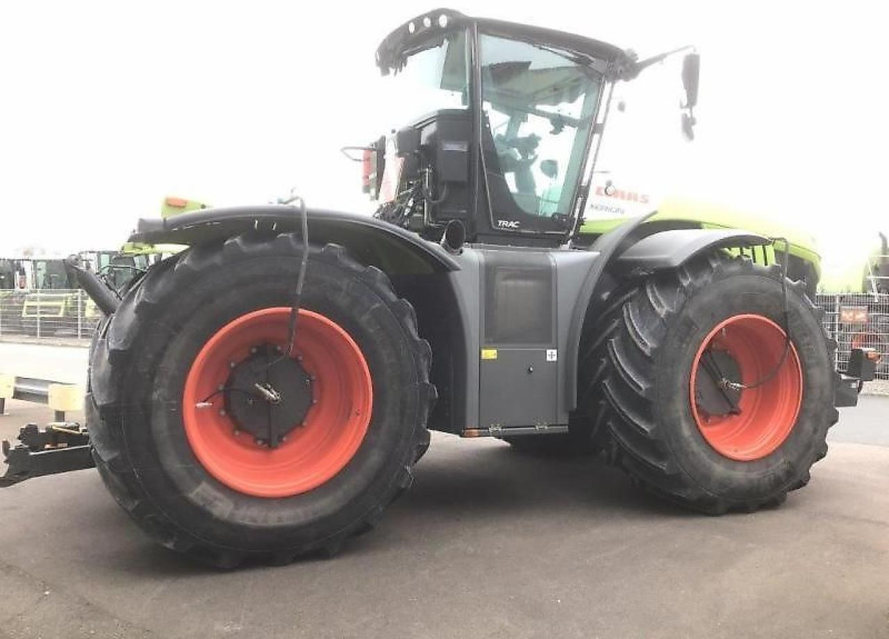 CLAAS xerion 5000 trac TRAC - Трактор: фото 4 CLAAS xerion 5000 trac TRAC - Трактор: фото 4