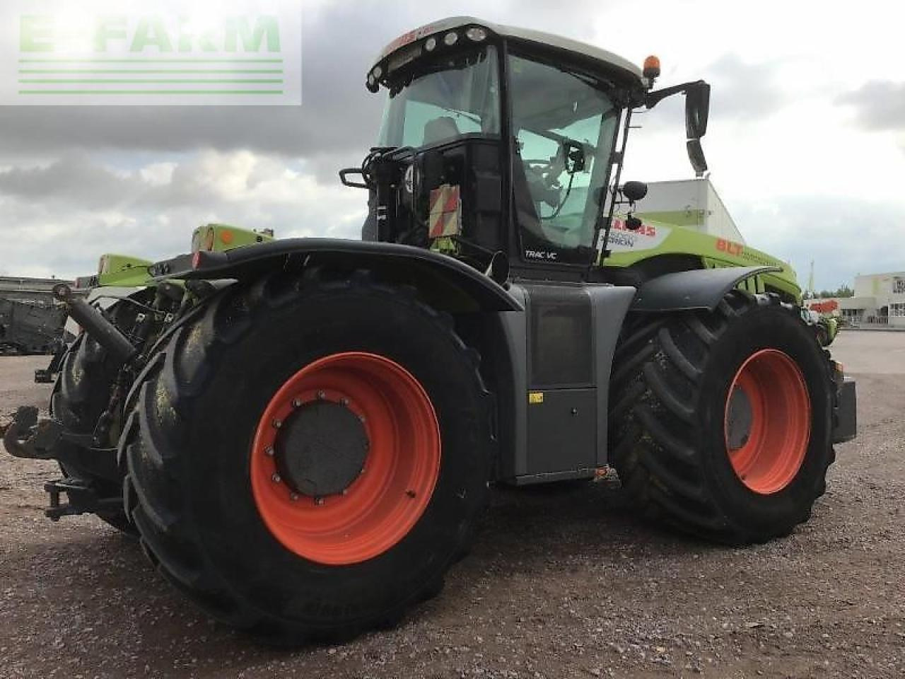 CLAAS xerion 5000 trac TRAC - Трактор: фото 4 CLAAS xerion 5000 trac TRAC - Трактор: фото 4