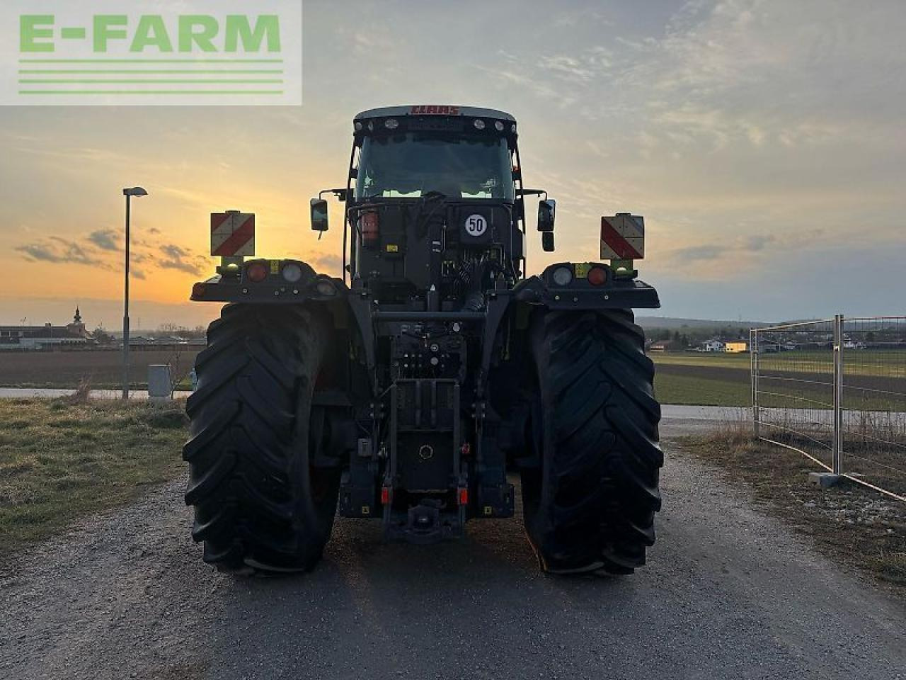 CLAAS xerion 5000 trac vc TRAC VC - Трактор: фото 2 CLAAS xerion 5000 trac vc TRAC VC - Трактор: фото 2