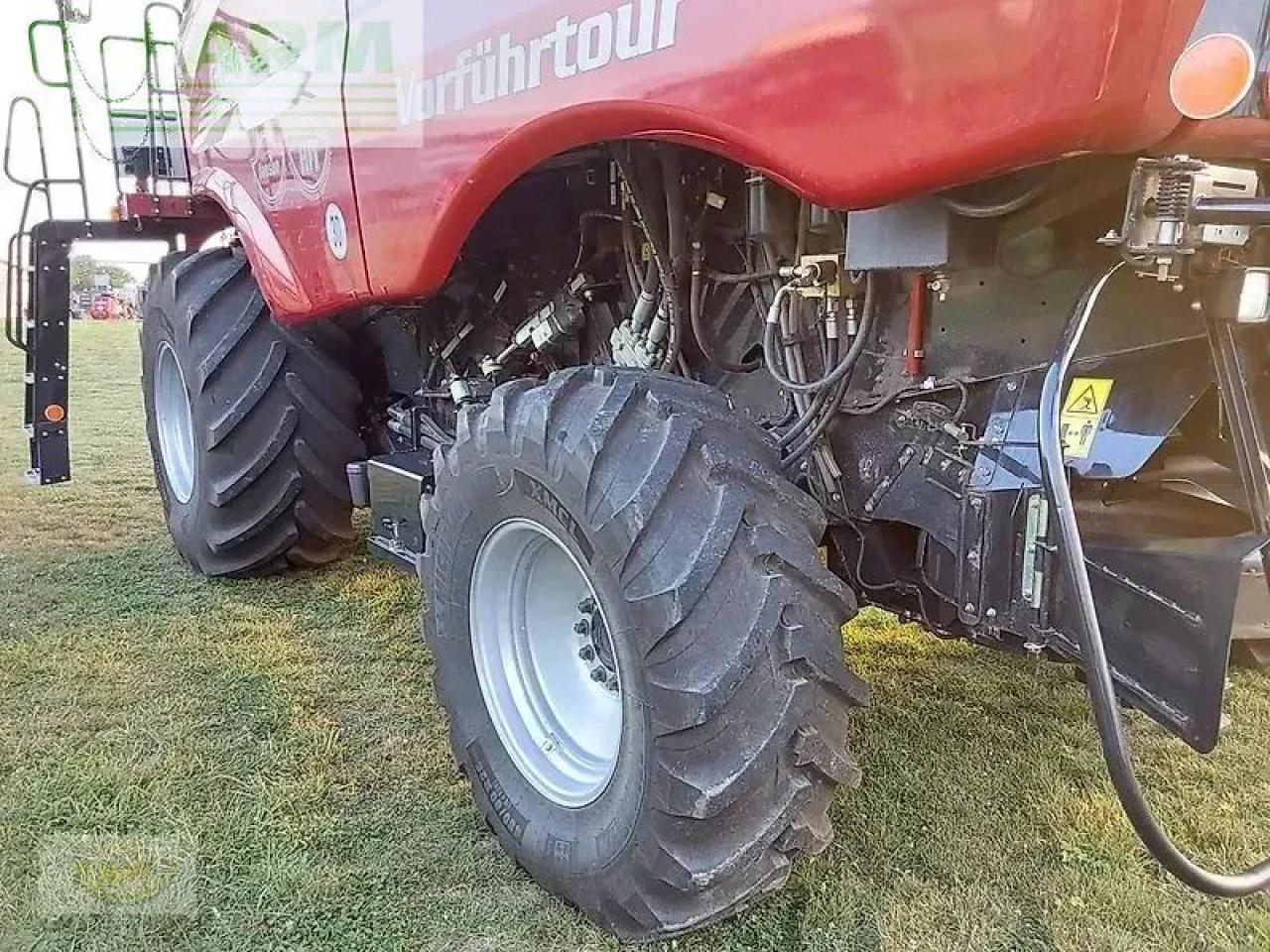 Case-IH axial-flow 6150 inkl. schneidwerk 7,62 m und wagen - Зернозбиральний комбайн: фото 3 Case-IH axial-flow 6150 inkl. schneidwerk 7,62 m und wagen - Зернозбиральний комбайн: фото 3