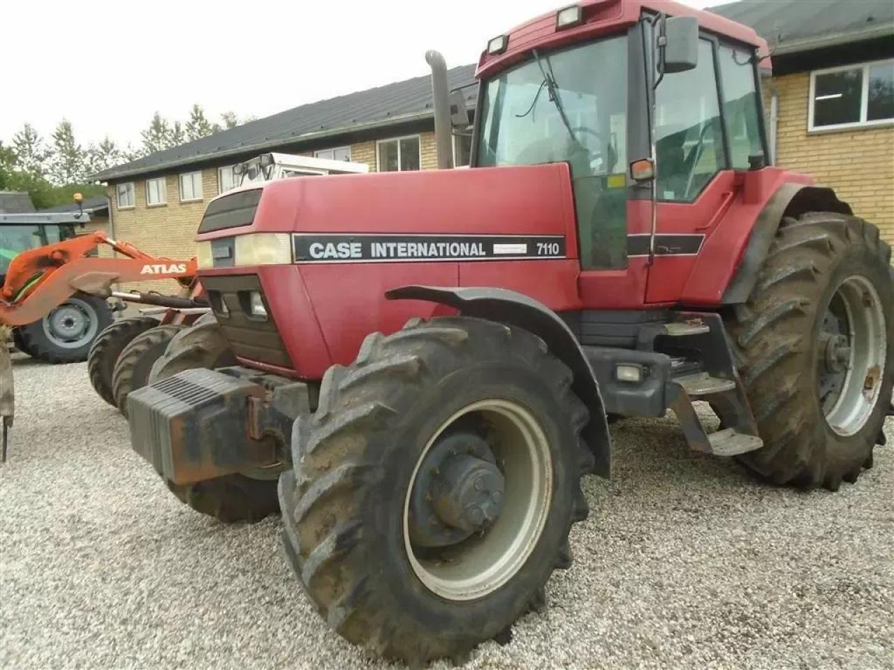 Case-IH magnum 7110 - Трактор: фото 2 Case-IH magnum 7110 - Трактор: фото 2
