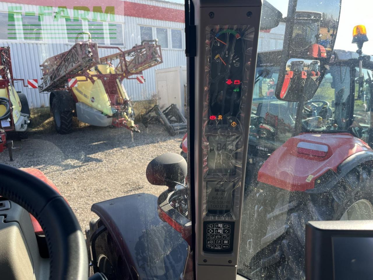 Case-IH maxxum mc 125 MC - Трактор: фото 5 Case-IH maxxum mc 125 MC - Трактор: фото 5