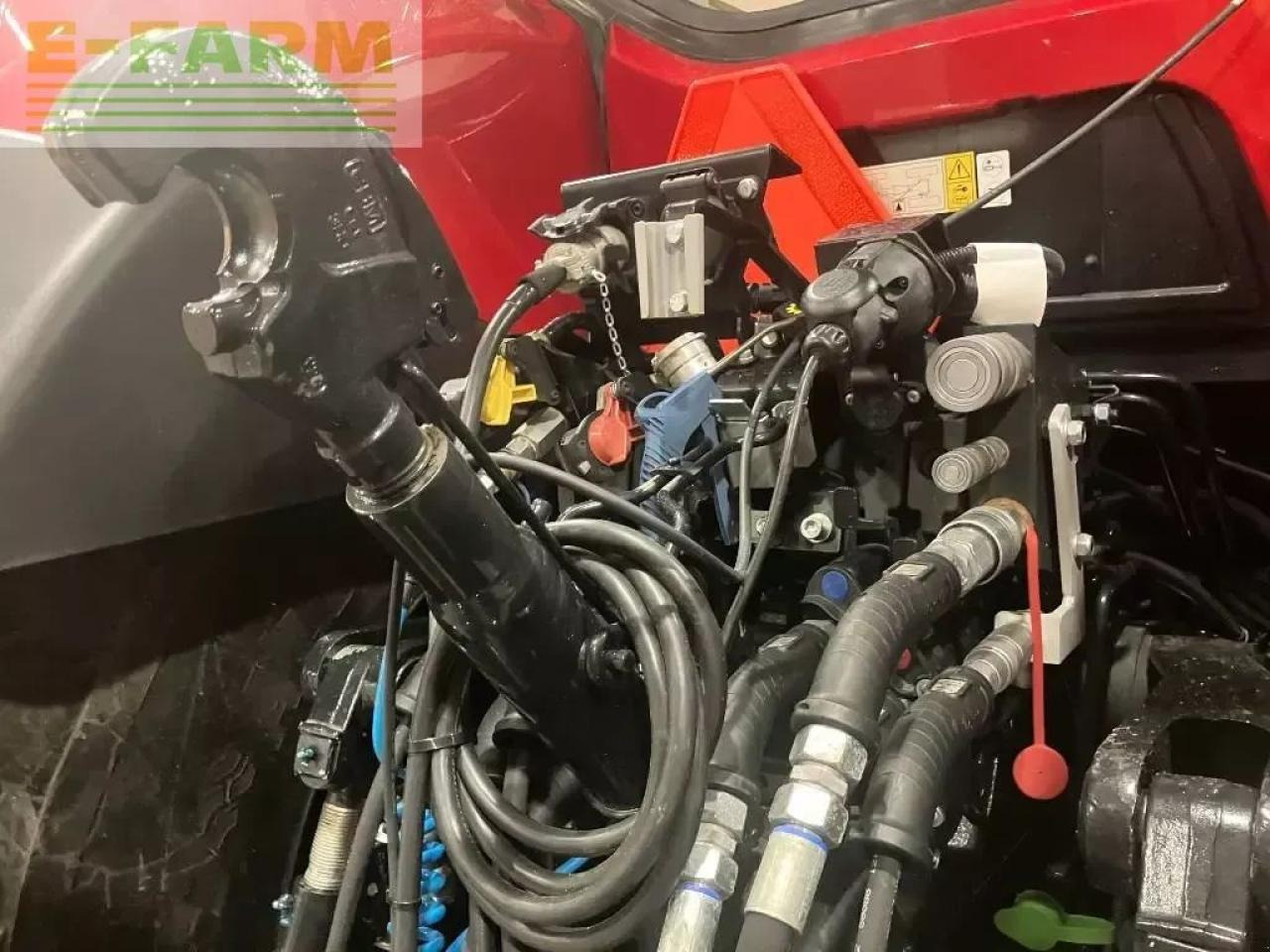 Case-IH optum 340 cvx CVX - Трактор: фото 5 Case-IH optum 340 cvx CVX - Трактор: фото 5