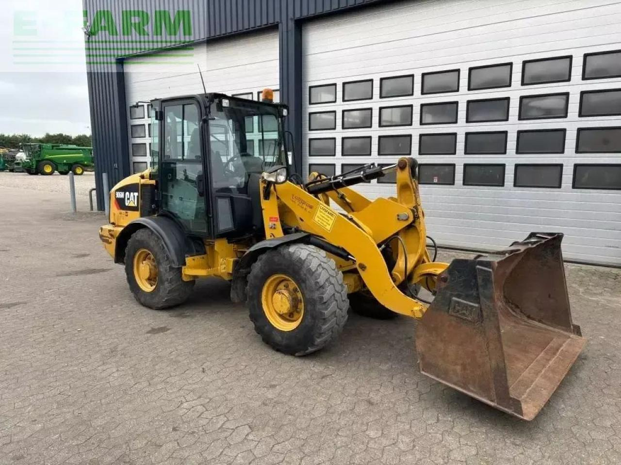 Caterpillar 906 m - Міні-екскаватор: фото 4 Caterpillar 906 m - Міні-екскаватор: фото 4