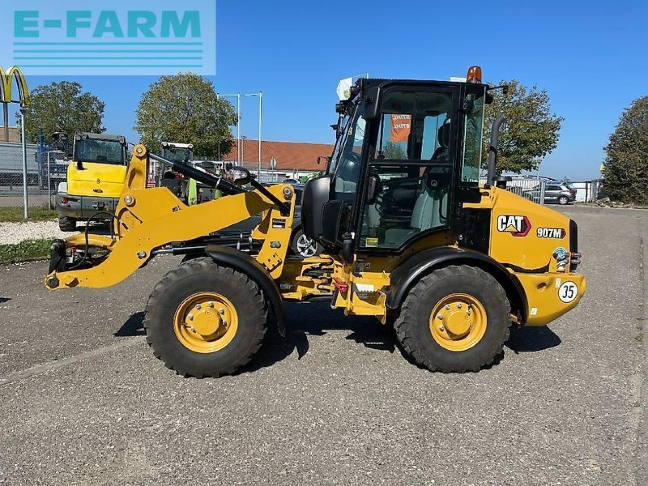 Caterpillar 907m - Міні-екскаватор: фото 2 Caterpillar 907m - Міні-екскаватор: фото 2