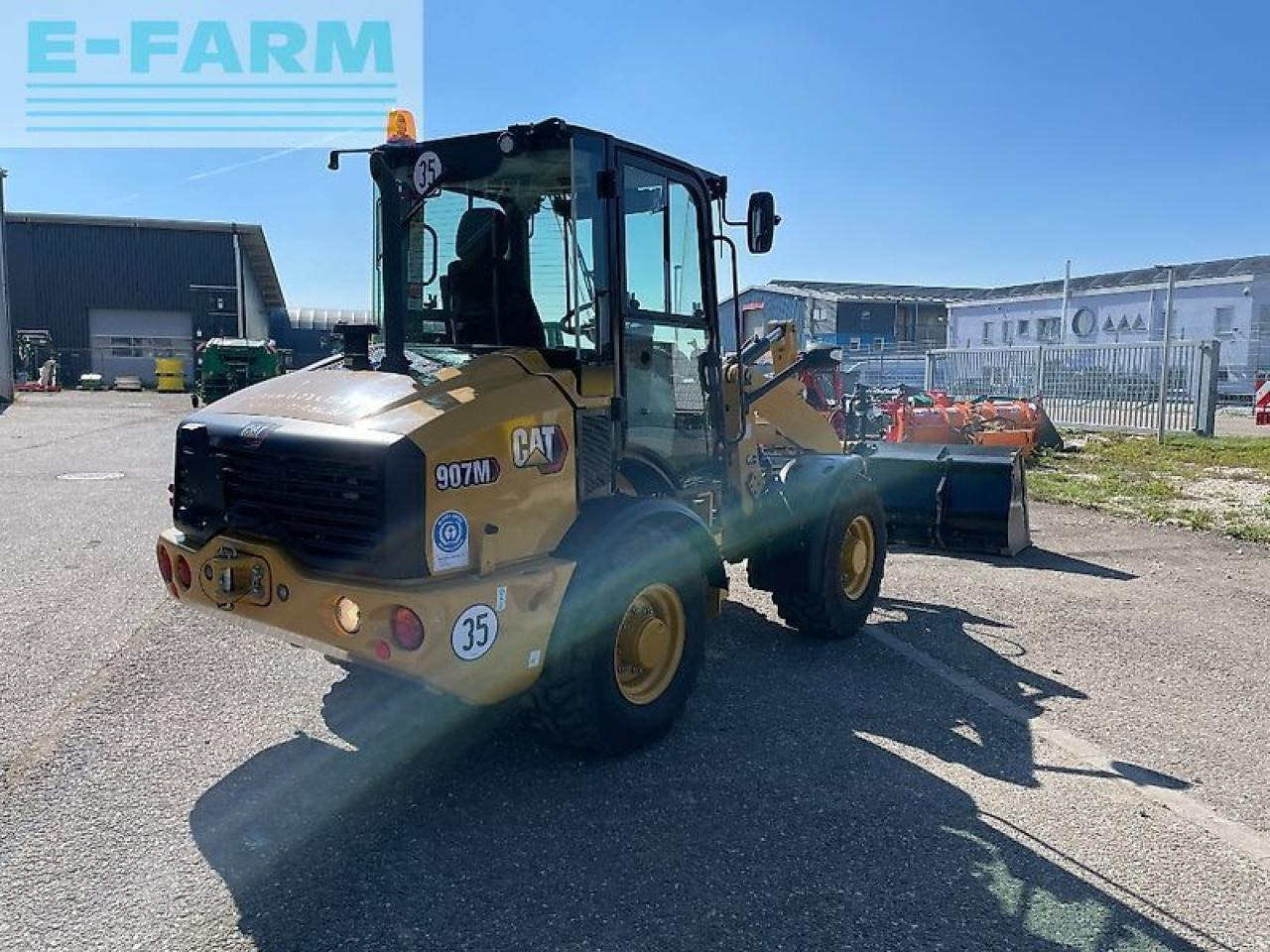 Caterpillar 907m - Міні-екскаватор: фото 4 Caterpillar 907m - Міні-екскаватор: фото 4