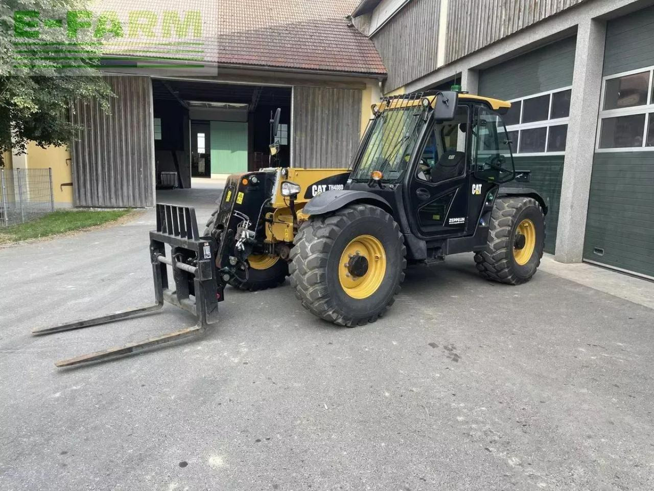 Caterpillar th408d - Навантажувач телескопічний: фото 2 Caterpillar th408d - Навантажувач телескопічний: фото 2