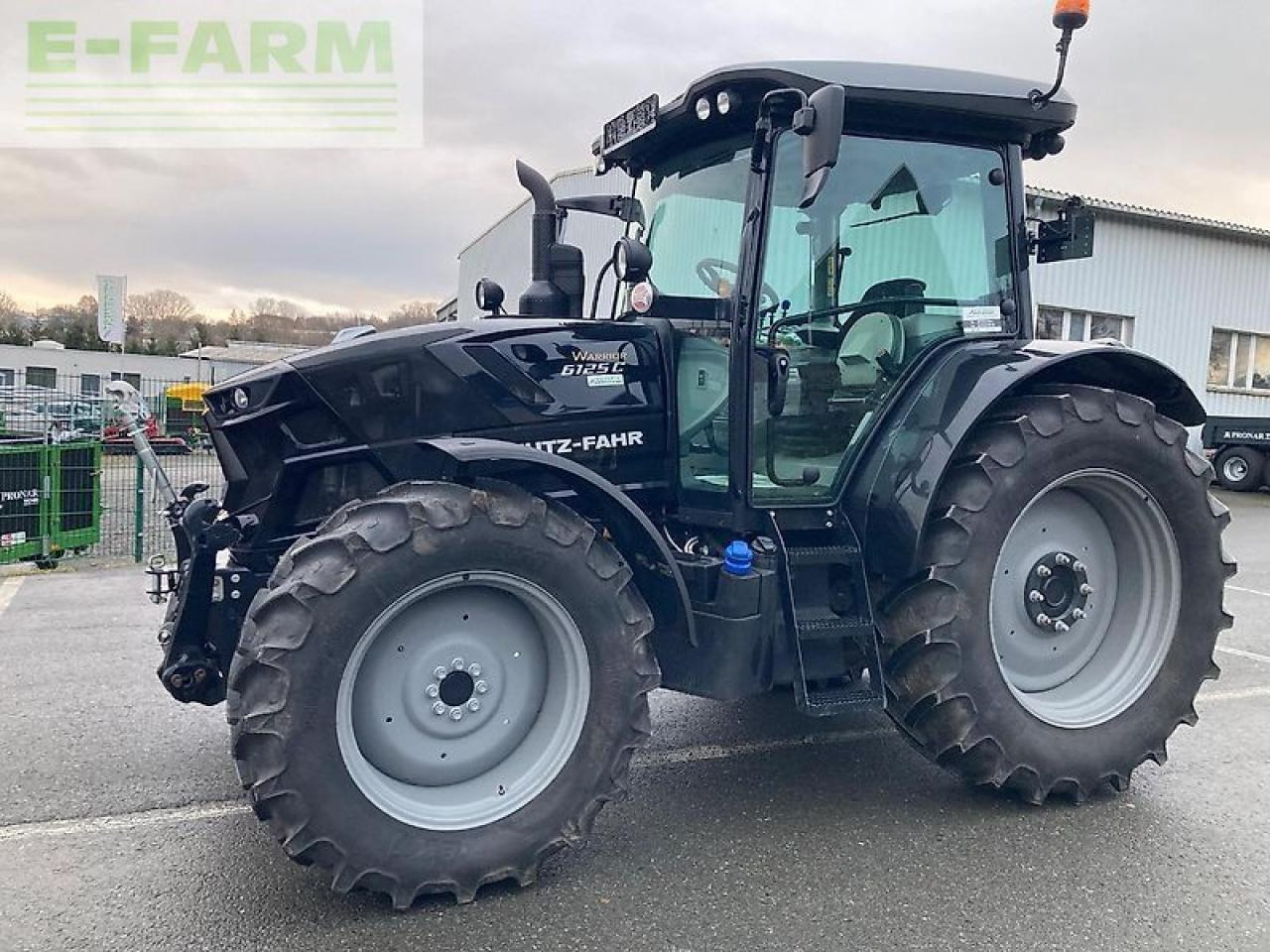 Deutz-Fahr 6125c powershift PowerShift - Трактор: фото 1 Deutz-Fahr 6125c powershift PowerShift - Трактор: фото 1